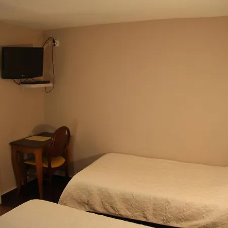 Le Dauphin * Saint-Pierre-des-Nids