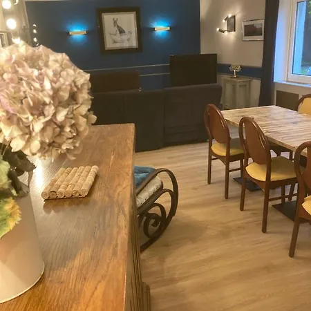 Le Dauphin Holiday home Saint-Pierre-des-Nids