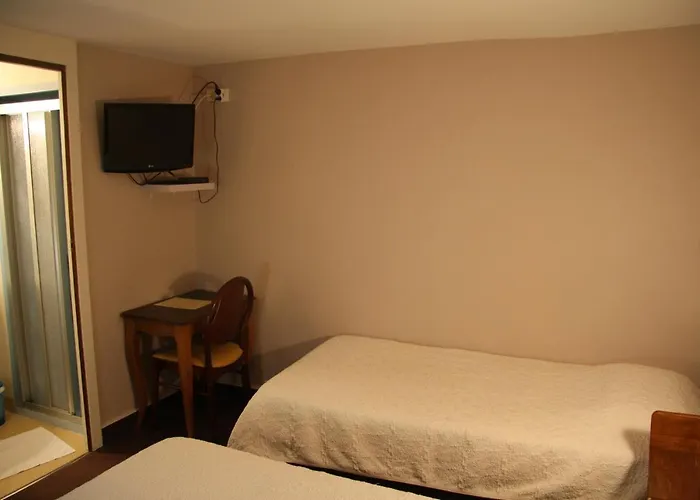 Le Dauphin * Saint-Pierre-des-Nids